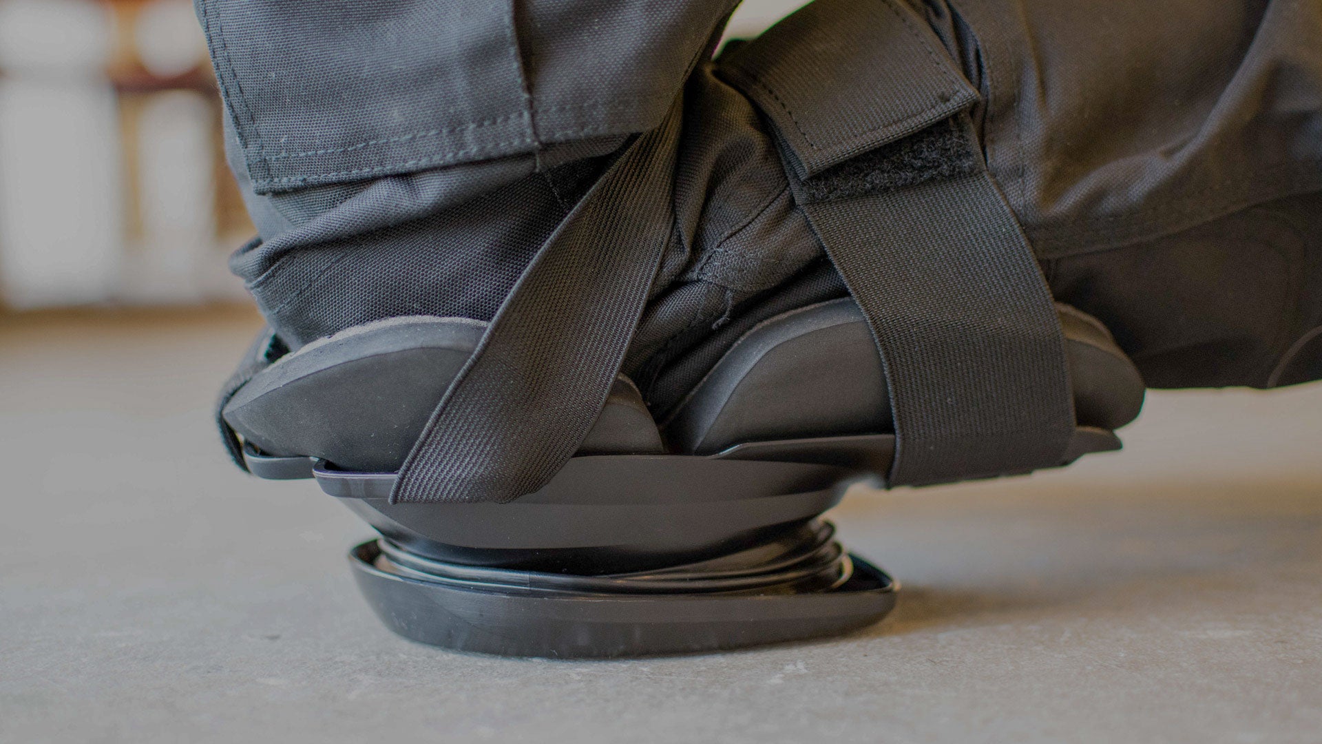 Floorlayers Review of Recoil Knee Pads